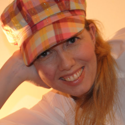 Elizabeth Norton Photo 38