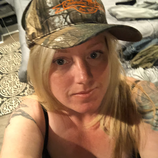 Michelle Shively Photo 18