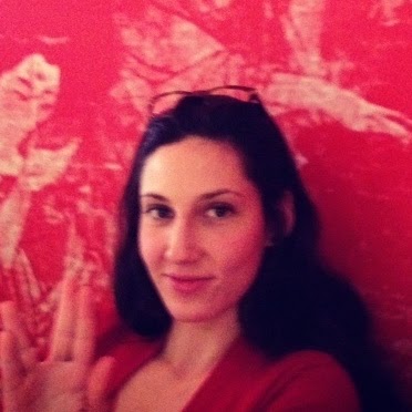 Sara Jacobson Photo 37