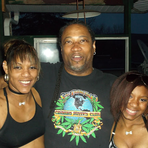 Jeffrey Wells Photo 22