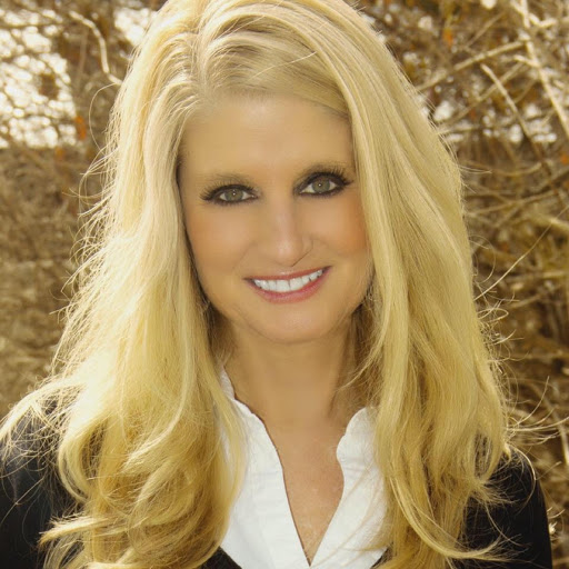 Julie North Photo 13