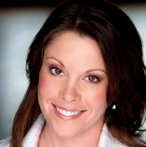 Elizabeth Swanson Photo 12