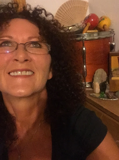 Renee Barker Photo 19