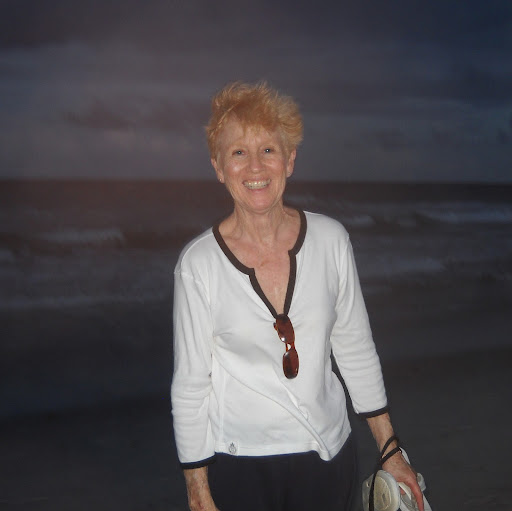 Linda Alexander Photo 17