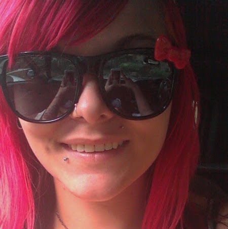 Alicia Garrett Photo 9