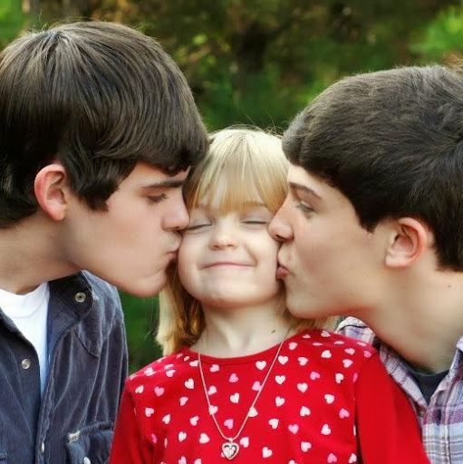 Anita White Photo 34