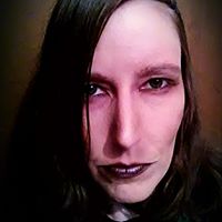 Christina Wall Photo 32