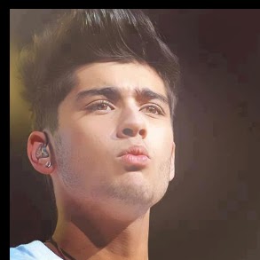 Elizabeth Monge Photo 8