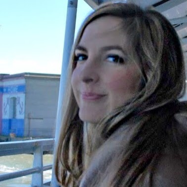 Alexandra Russell Photo 13