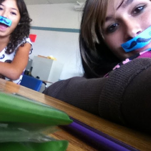 Julie Juarez Photo 5