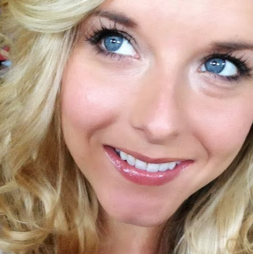 Amy Sandoval Photo 35