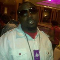 Johnny Burks Photo 9