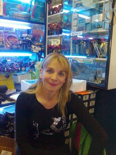 Angela Pardo Photo 27