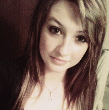 Alexis Poole Photo 10