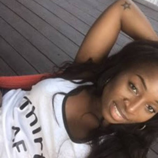 Shauna Wright Photo 15