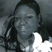 Victoria Campbell Photo 26