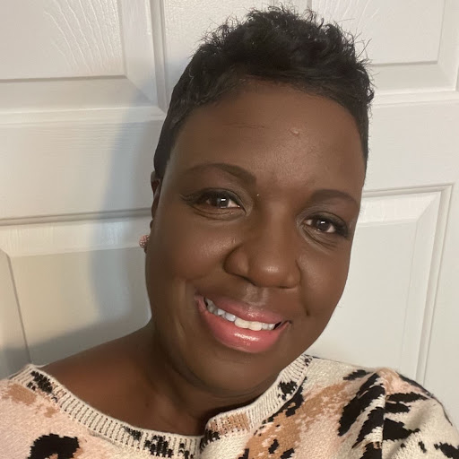 Adrienne Robinson Photo 19