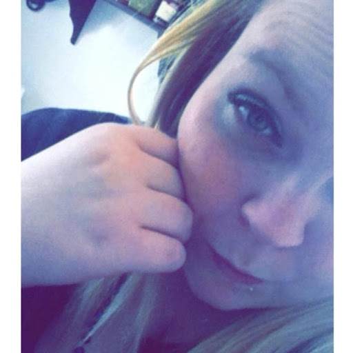 Samantha Ball Photo 10