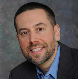 Robert Wolf Photo 35