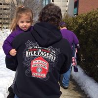 Michelle Moyer Photo 15