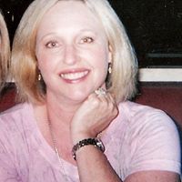 Elizabeth Swanson Photo 30