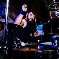 Roger Drummer Photo 4