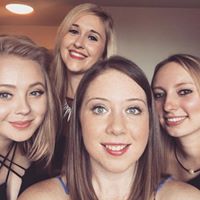 Sarah Dobbs Photo 16