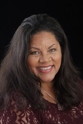 Christine Harris Photo 12