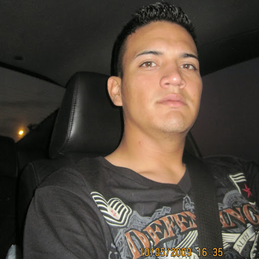 Oscar Gonzalez Photo 20