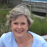 Julia Cox Photo 23