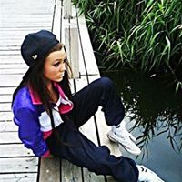Caroline Mcdowell Photo 12