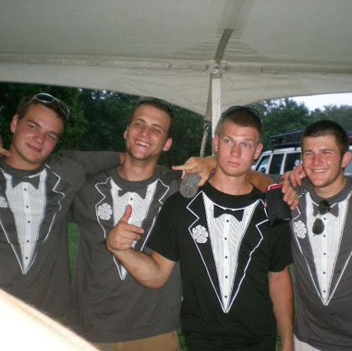 Alex Walker Photo 48