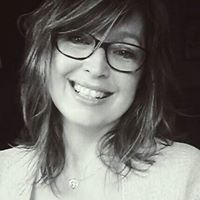 Michelle Bollinger Photo 19