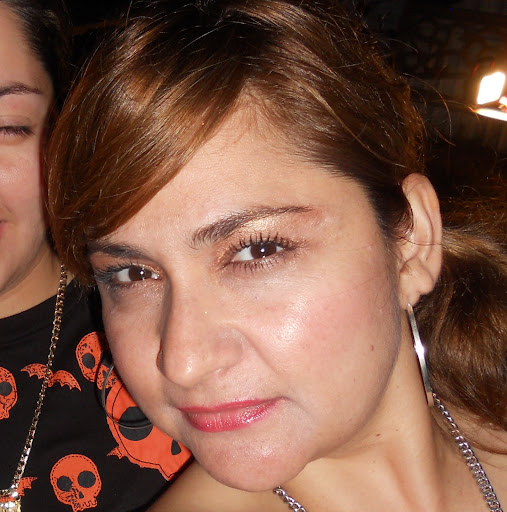 Carolina Almanza Photo 15