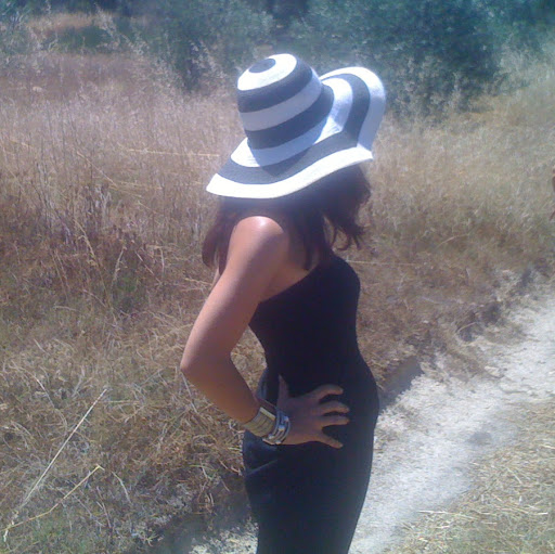 Paula Henriques Photo 5