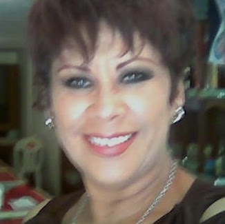 Julia Trejo Photo 22