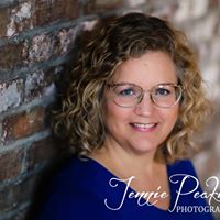 Lisa Gaston Photo 11