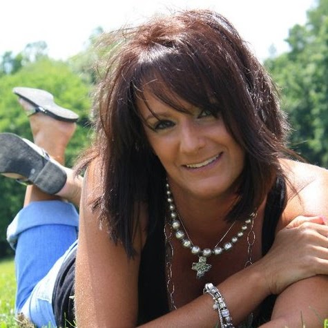 Susan Lambert Photo 33 Susan Lambert Photo 33