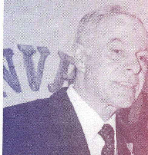 Gerardo Molina Photo 37