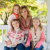 Amy Simon Photo 6