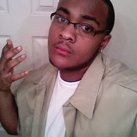 Derrick Vaughn Photo 34