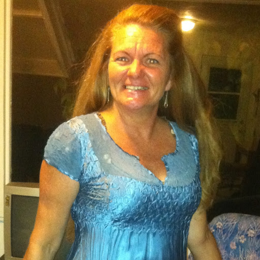 Carla Hart Photo 16