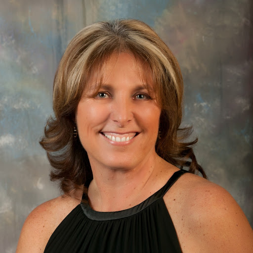Christine Healy Photo 12