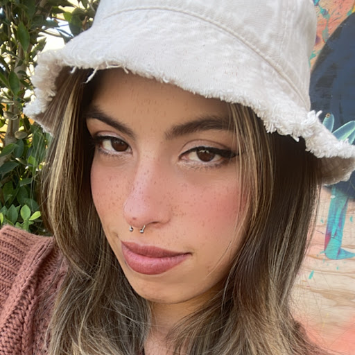 Crystal Lopez Photo 27