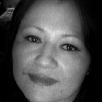Elizabeth Navas Photo 8