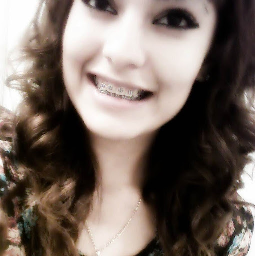 Samantha Arellano Photo 14