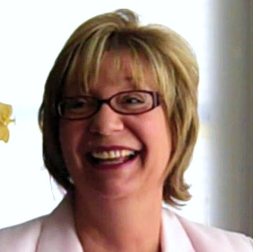 Jacqueline Kemp Photo 9