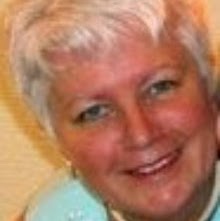 Julie Pollard Photo 19