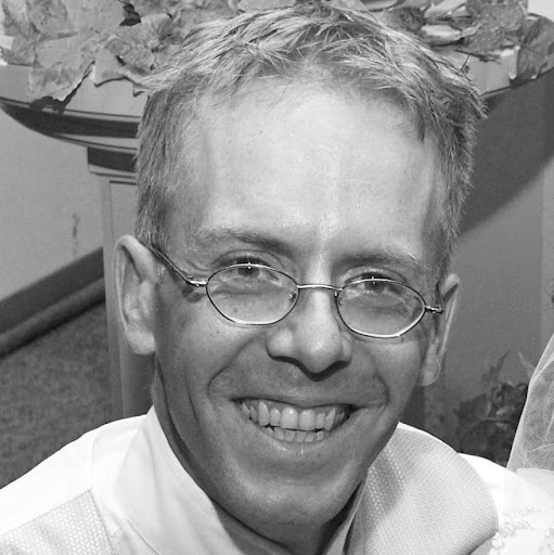 Kris Dahl Photo 40