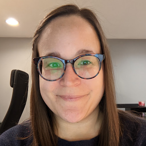 Lauren Waters Photo 27